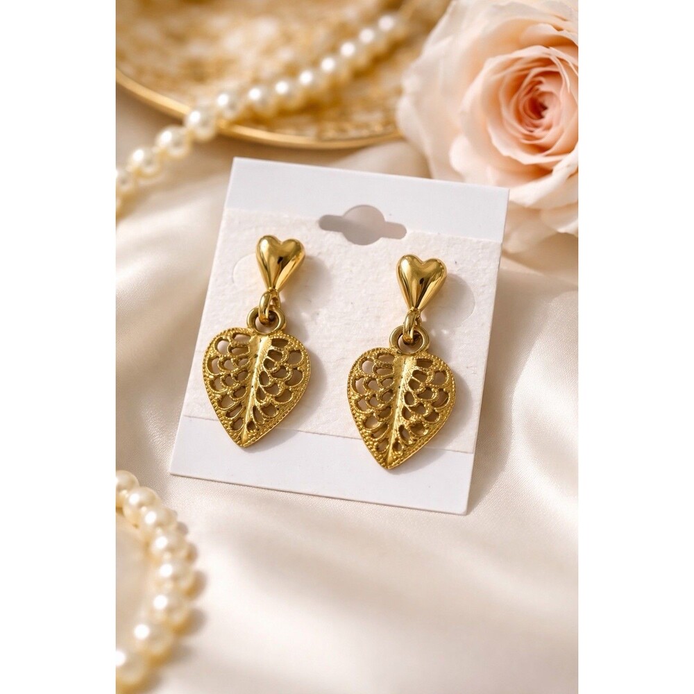 Vintage Gold Tone Heart Filigree Leaf Dangle